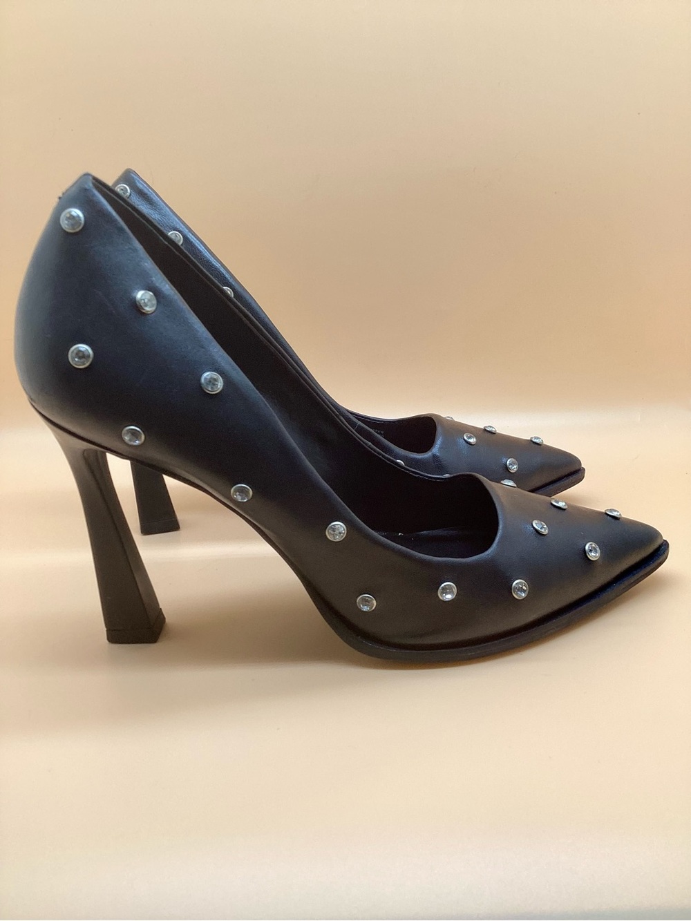 Gianni Bini Black Pointed-Toe Diamond Studded High Heels Size 8.5.